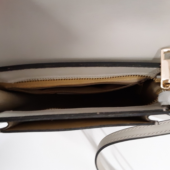 Vera Pelle Italian Leather Crossbody Shoulder Bag - Picture 6 of 8